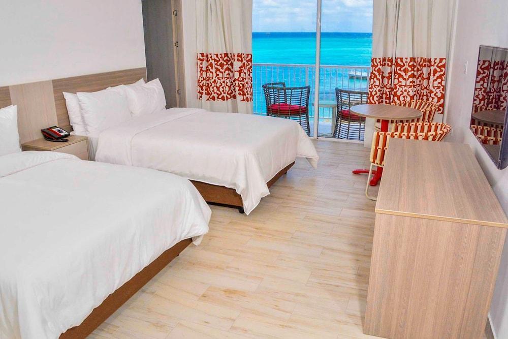 Grand Decameron Cornwall Beach, A Trademark All-Inclusive Resort Montego Bay Exteriör bild